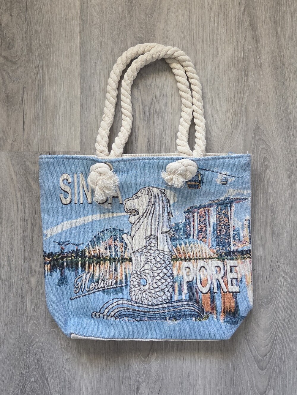 Blue Singapore Merlion Tapestry-Like Rope-Handle Tote Bag